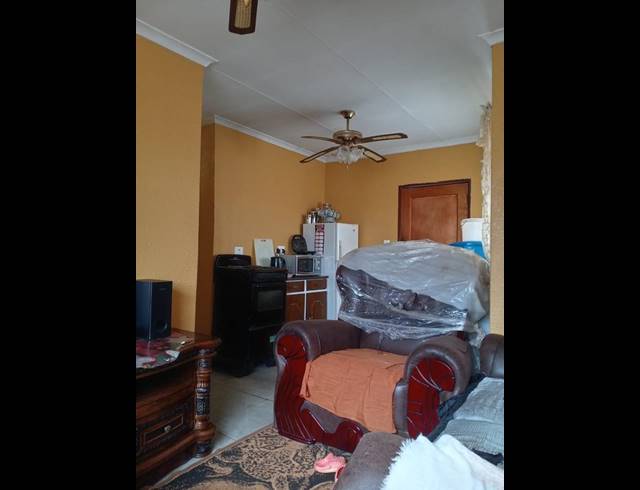 3 BEDROOM HOUSE FOR SALE IN DAWN PARK